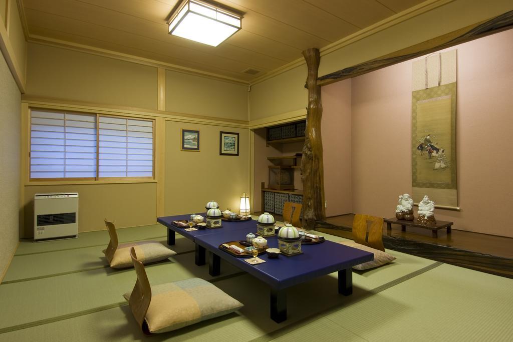 Ekinariya Ryokan Kusatsu  Esterno foto